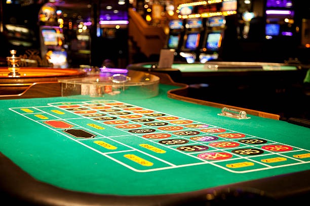 Roulette table with live dealer at SA Gaming